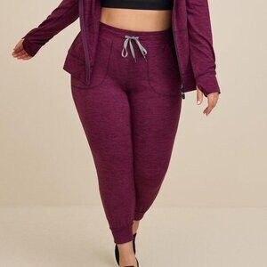 Torrid Purple Happy Camper Jogger Super Soft Performance Jersey Crop Size 3 NWOT